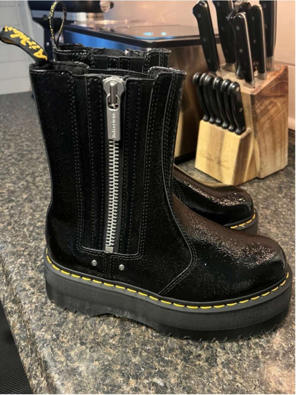 New Dr Martens Chelsea Max Distressed Platform Boots 6 - Picture 4 of 10